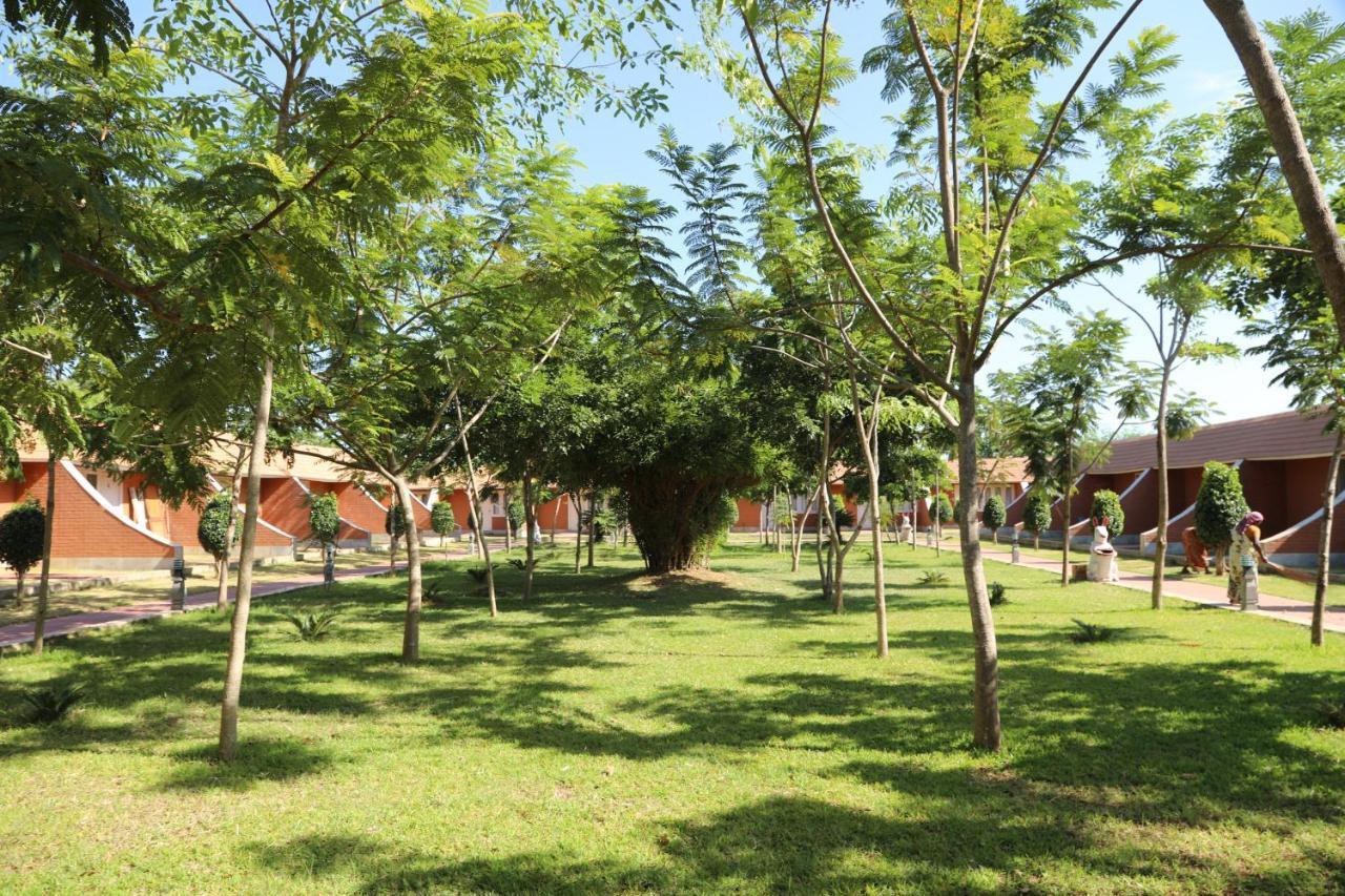 Celebrity Resort Chennai Tambaram Εξωτερικό φωτογραφία