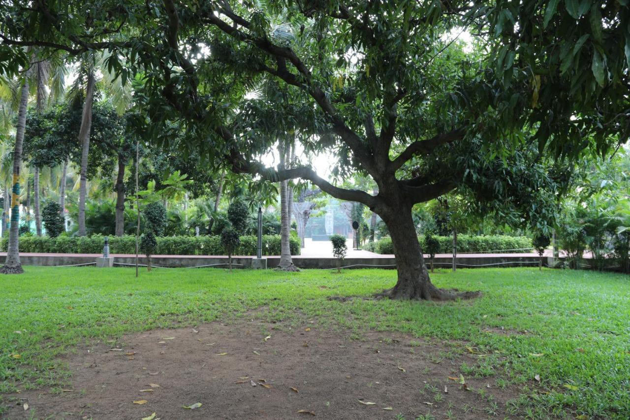 Celebrity Resort Chennai Tambaram Εξωτερικό φωτογραφία