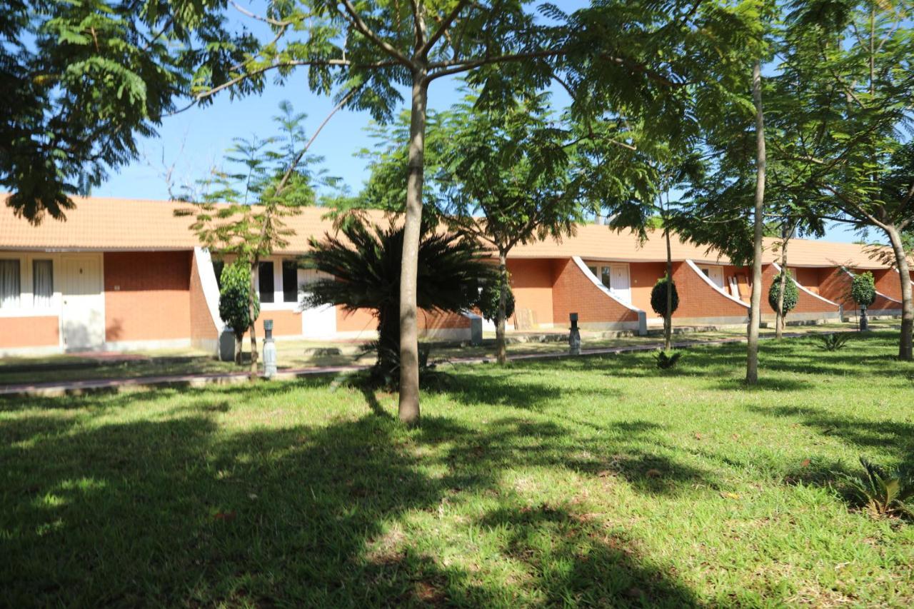 Celebrity Resort Chennai Tambaram Εξωτερικό φωτογραφία