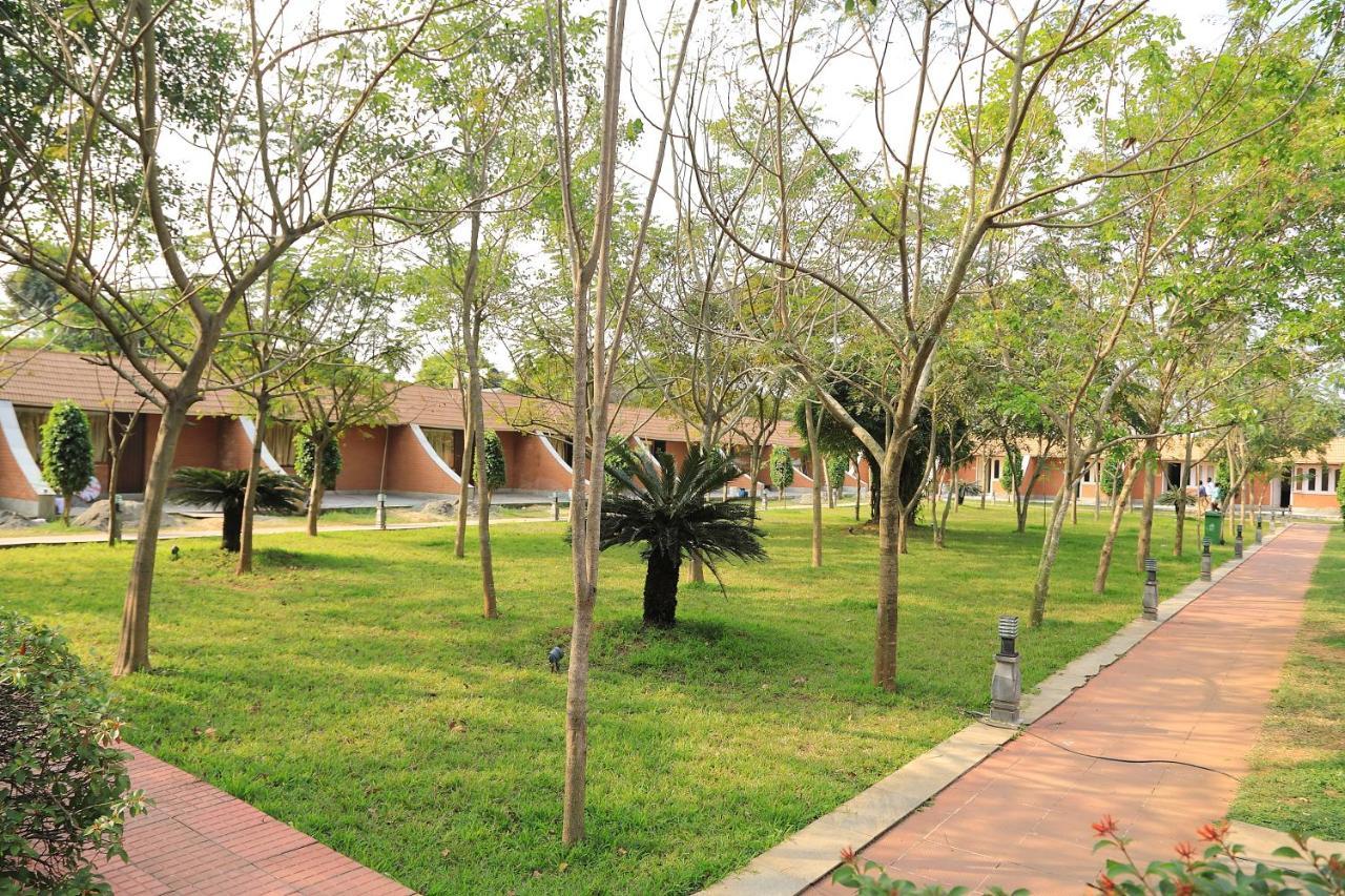 Celebrity Resort Chennai Tambaram Εξωτερικό φωτογραφία